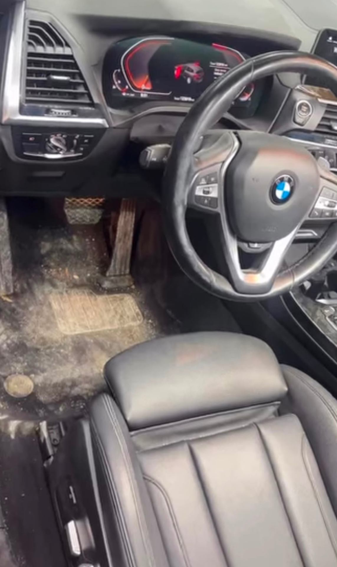 Igienizare interior BMW înainte